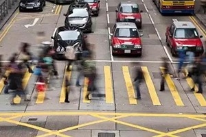 車輛右轉(zhuǎn)彎時(shí)不注意這些！兩本駕照都不夠扣，老司機(jī)都會(huì)犯錯(cuò)！