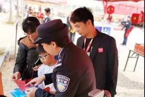 90后司機(jī)的“品質(zhì)服務(wù)”法寶真管用，乘客花式點(diǎn)贊
